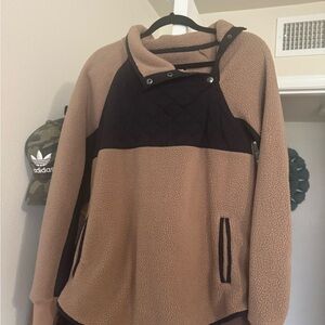 Abercrombie & Fitch Beige and Black Quilted Jacket